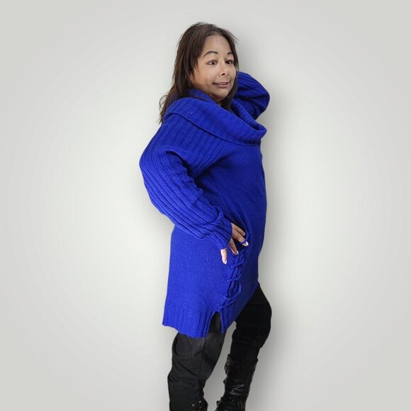 LILY MORGAN WOMENS SIZE LARGE BLUE TURTLE NECK SWEATER WITH LACE DOWN THE SIDE - Picture 3 of 6